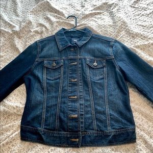 GAP Denim Jacket✨✨ MOVING SALE